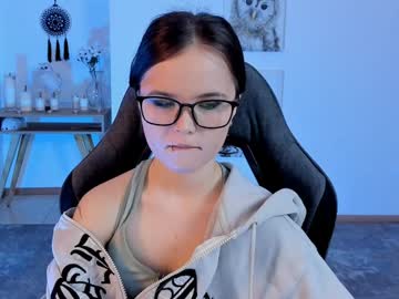 Elainebeness Chaturbate stream image from February 04, 2025