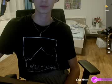 Overkneebabe Chaturbate stream image from February 04, 2025