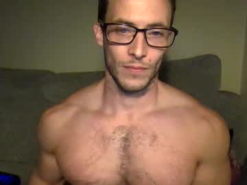 Tom90ukx Chaturbate stream image from February 04, 2025