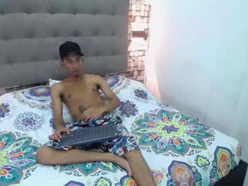 Alejandro_King1 Chaturbate stream image from February 04, 2025