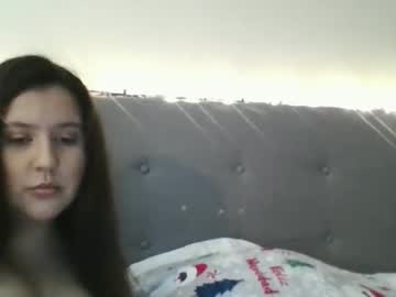 Brattybri21 Chaturbate stream image from February 04, 2025