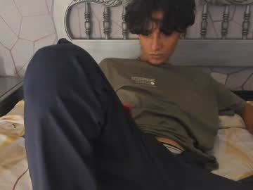 Saito_698 Chaturbate stream image from February 04, 2025