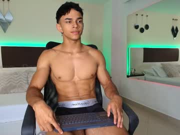 Danteestone Chaturbate stream image from February 04, 2025
