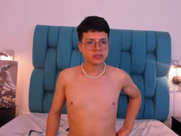 Ethan_Blossom Chaturbate stream image from February 04, 2025
