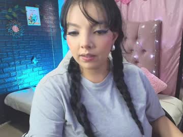 Loren_44tits Chaturbate stream image from February 04, 2025