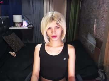 Ur_Xpensivecandy Chaturbate stream image from February 04, 2025