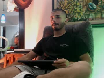 Antoniocuervo Chaturbate stream image from February 04, 2025