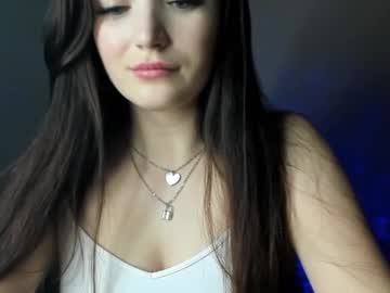 Evaamillerr Chaturbate stream image from February 04, 2025