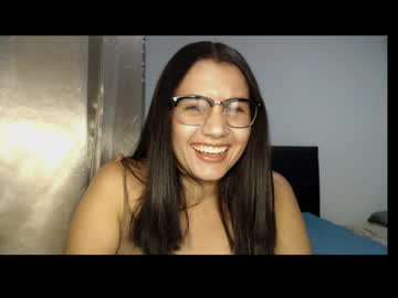 Cheeky_Hotgirl Chaturbate stream image from February 05, 2025