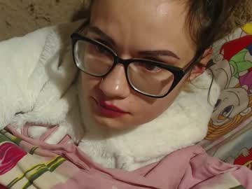 Flowercandydoll13 Chaturbate stream image from February 05, 2025