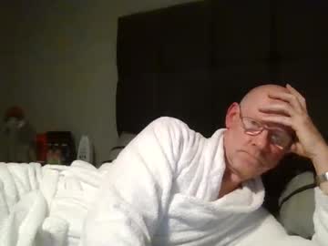 Kevlooking4sez Chaturbate stream image from February 05, 2025