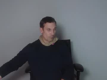 Sizzzlenomics Chaturbate stream image from February 05, 2025