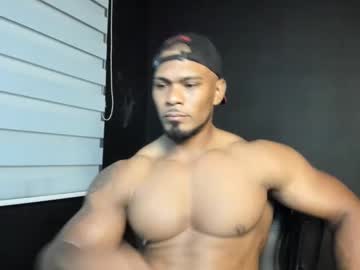 Tayler_Waka Chaturbate stream image from February 05, 2025