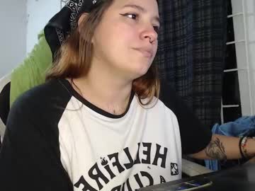 Lilbettyhoe Chaturbate stream image from February 05, 2025