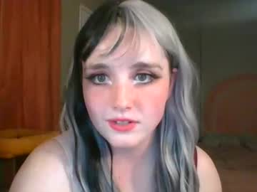 Lilmisspuppet Chaturbate stream image from February 05, 2025