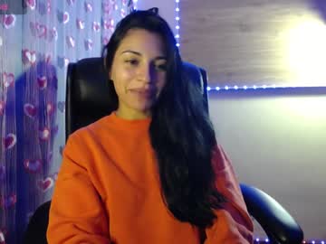 Mia_Petitebaby Chaturbate stream image from February 05, 2025