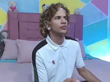 Rich_De_La_Rosa Chaturbate stream image from February 05, 2025