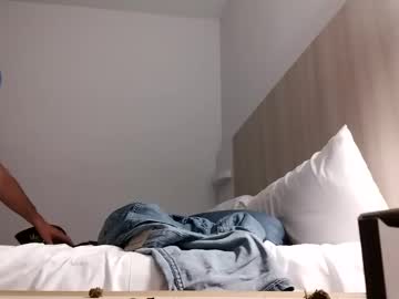 Jonnyblow Chaturbate stream image from February 05, 2025