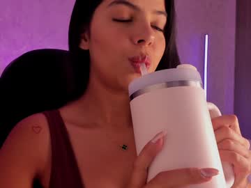 Salomee_11 Chaturbate stream image from February 05, 2025