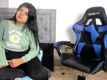 Daniela_Bostonn Chaturbate stream image from February 05, 2025