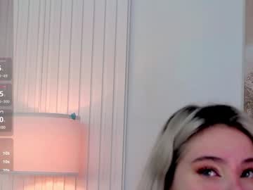 Emma_Plux Chaturbate stream image from February 05, 2025