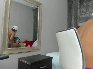 Hotkoljeixxx Chaturbate stream image from February 05, 2025