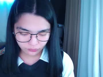 Zhaviahale Chaturbate stream image from February 05, 2025