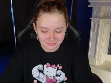 Carolina_Winter Chaturbate stream image from February 05, 2025