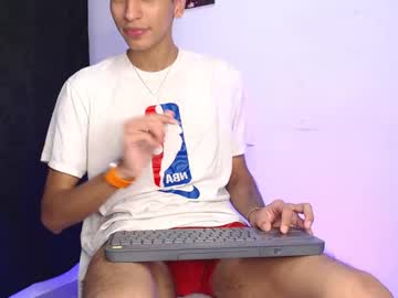 Camiloriivera Chaturbate stream image from February 05, 2025