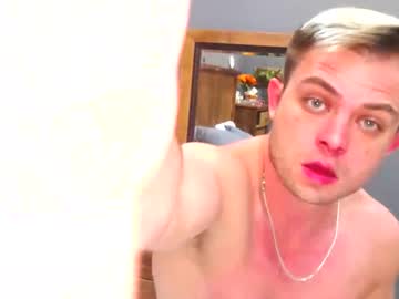 Mnugget19 Chaturbate stream image from February 05, 2025
