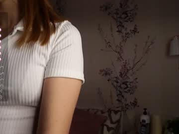 Elvinaboddy Chaturbate stream image from February 05, 2025