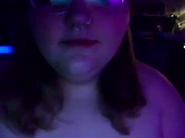 Lucylucylou555 Chaturbate stream image from February 05, 2025
