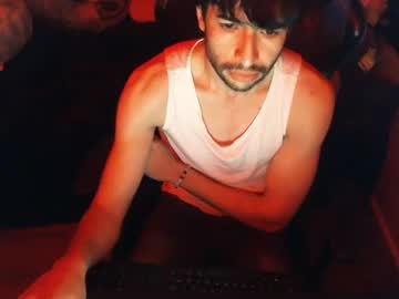 Snow92jake Chaturbate stream image from February 05, 2025
