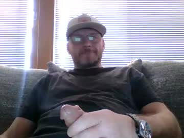 Bigapolllo Chaturbate stream image from February 05, 2025