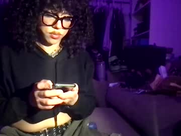 Itsariessecrets Chaturbate stream image from February 05, 2025