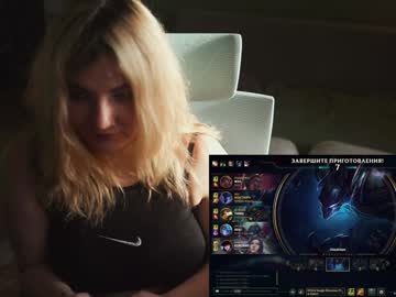 Xanthea Chaturbate stream image from February 05, 2025