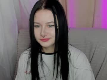 Alinegreeeen Chaturbate stream image from February 05, 2025