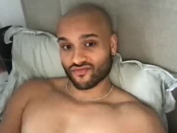 Karobzi Chaturbate stream image from February 05, 2025