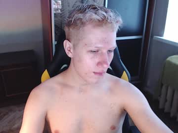 Miluegin Chaturbate stream image from February 05, 2025