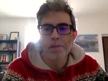 Oggs48 Chaturbate stream image from February 05, 2025