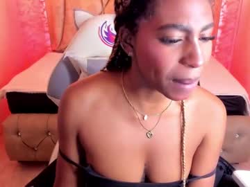 Queen_Perla_ Chaturbate stream image from February 05, 2025