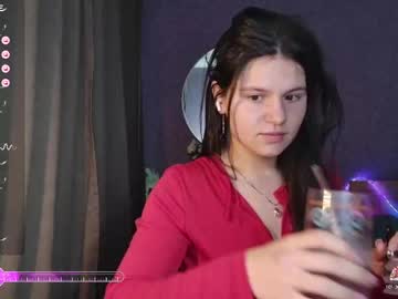 Bellaelya Chaturbate stream image from February 05, 2025