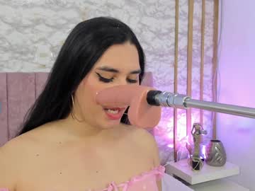 Coraline_Hot18 Chaturbate stream image from February 05, 2025