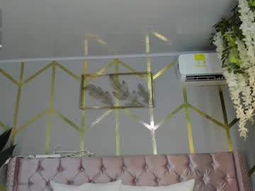 Lia_Myars Chaturbate stream image from February 05, 2025