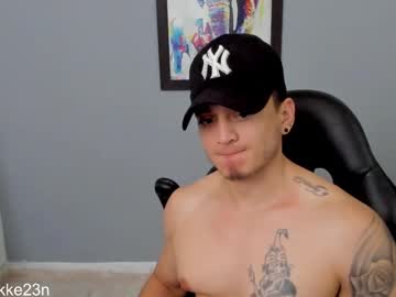 Mikke_Love Chaturbate stream image from February 05, 2025