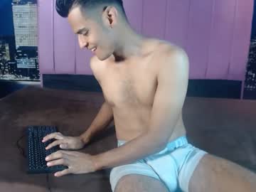 Rixonlatin Chaturbate stream image from February 05, 2025