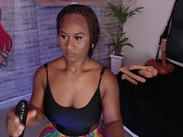 Tinna__Hottie Chaturbate stream image from February 05, 2025