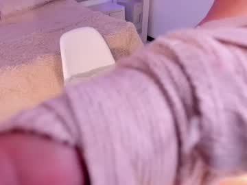Cathy_Red Chaturbate stream image from February 05, 2025