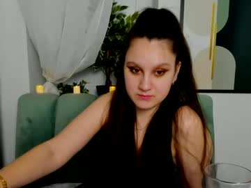 Miraleee Chaturbate stream image from February 05, 2025