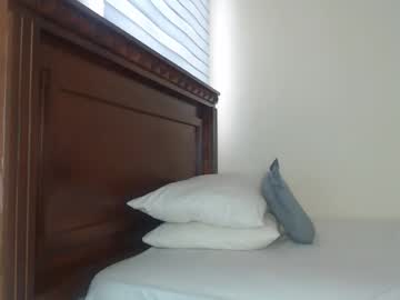 Niina_Jones Chaturbate stream image from February 05, 2025